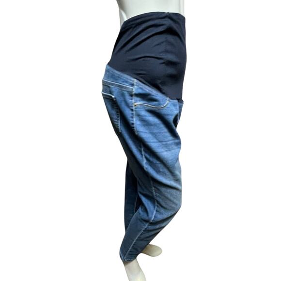 Isabel Maternity Jegging Medium Wash Denim Jeans by Ingrid & Isabel Size 8/29R - Picture 2 of 13